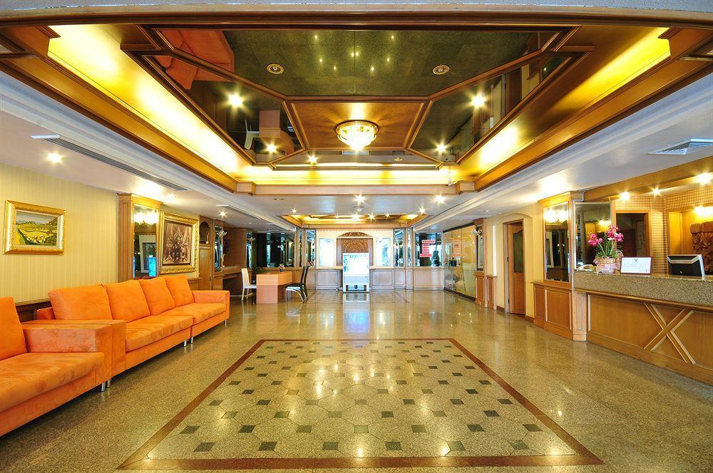 Chaleena Princess Hotel Bangkok Exterior photo