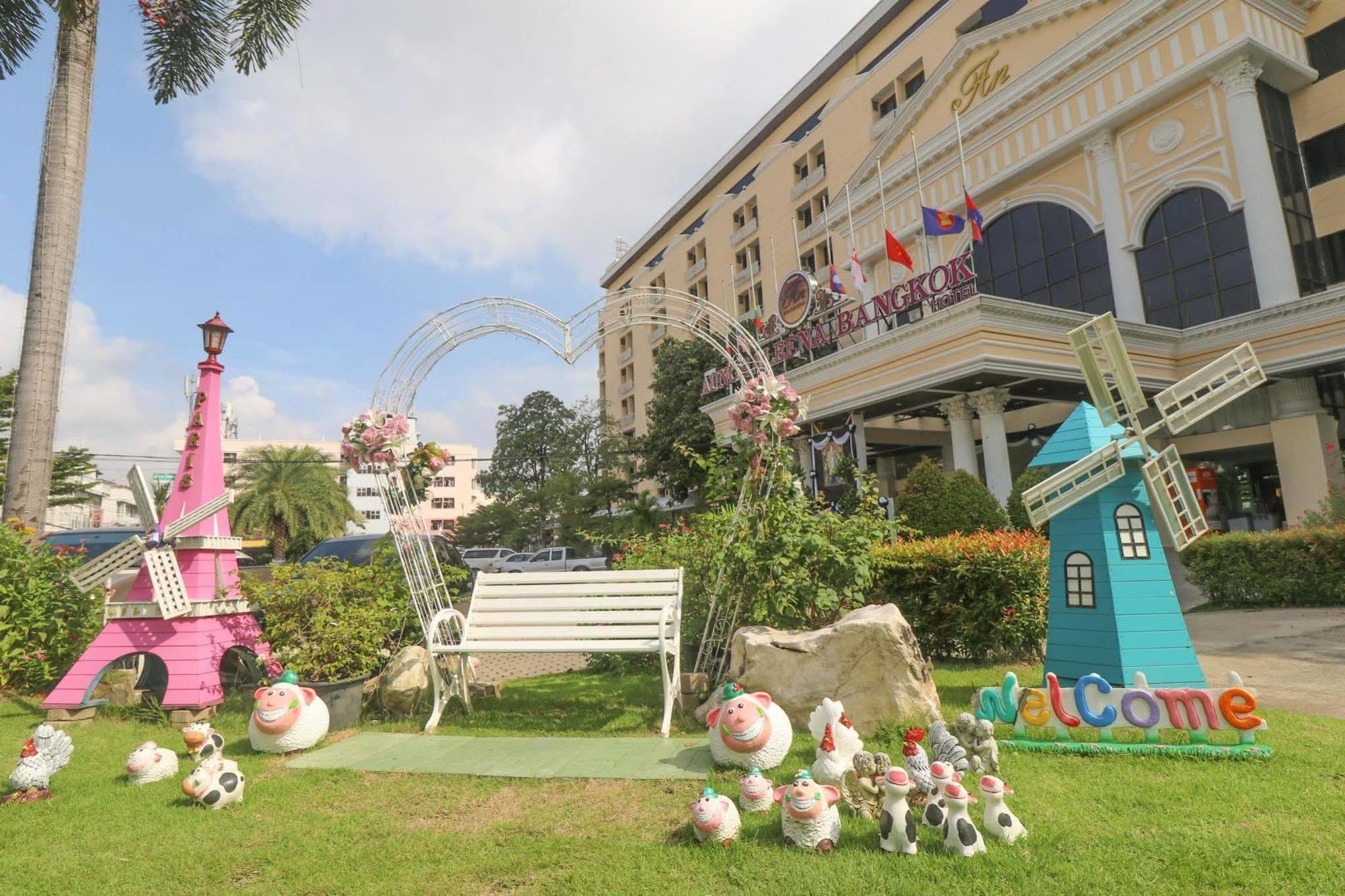 Chaleena Princess Hotel Bangkok Exterior photo